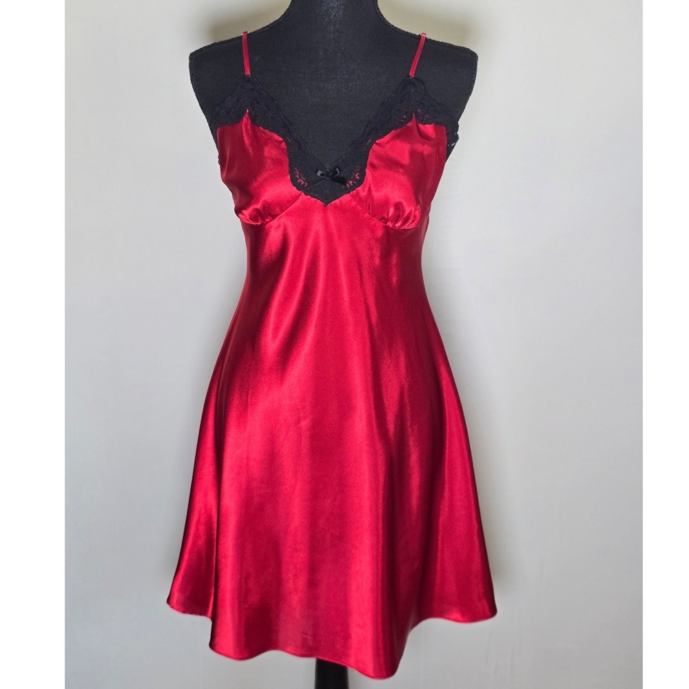 Ambrielle Women's Satin Slip Dress Medium Red Black Lace Y2K Coquette romantic